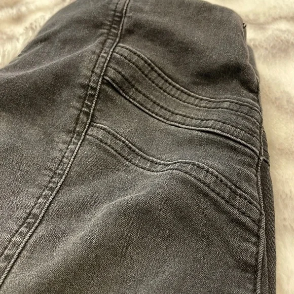 Feel Alright Pull on Denim - Picture 5 of 6